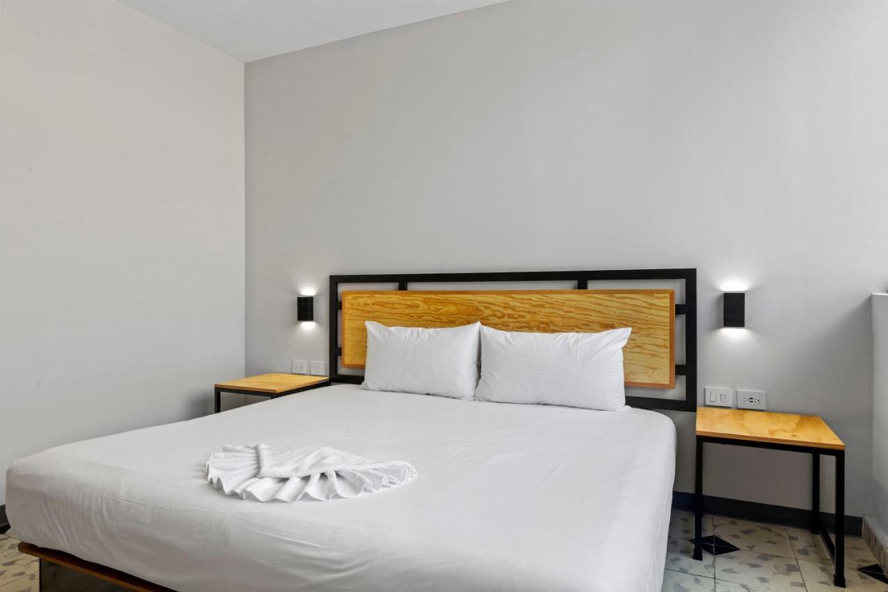 Suites Reforma By Homirent Мерида Екстериор снимка