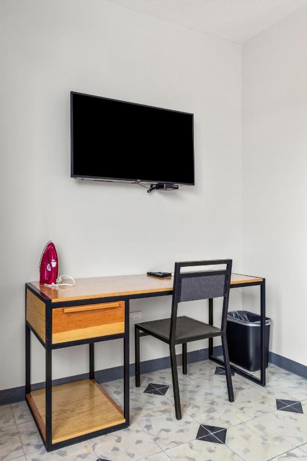 Suites Reforma By Homirent Мерида Екстериор снимка